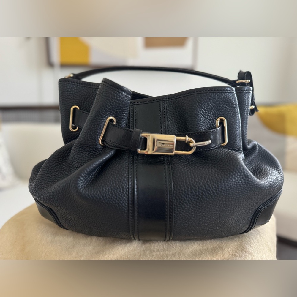BURBERRY Grainy Calfskin Willenmore Hobo Black